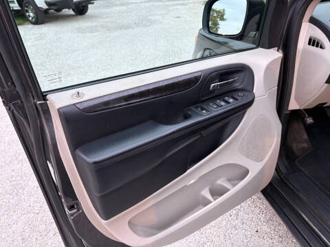 2016 Dodge Grand Caravan SXT Plus