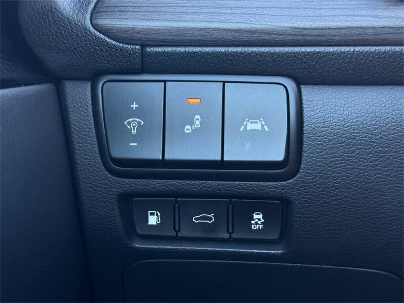 2020 Kia Cadenza Limited