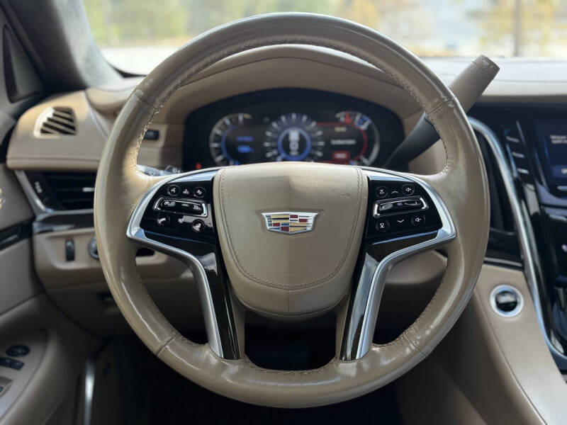 2019 Cadillac Escalade Platinum