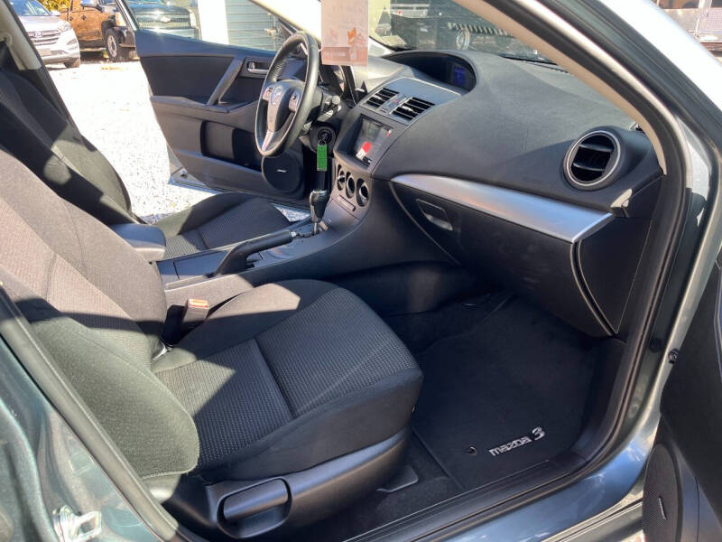 2012 Mazda MAZDA3 i Touring