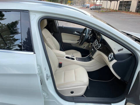 2015 Mercedes-Benz GLA GLA 250 4MATIC