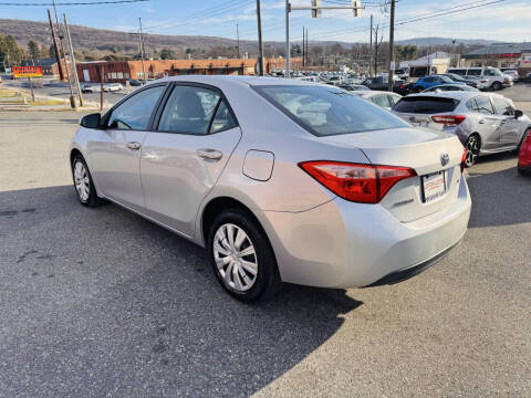 2018 Toyota Corolla LE