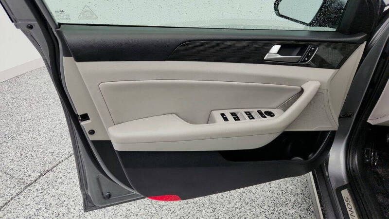 2018 Hyundai Sonata Hybrid