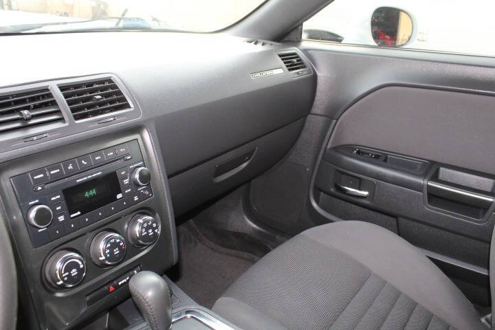 2014 Dodge Challenger SRT8 Core