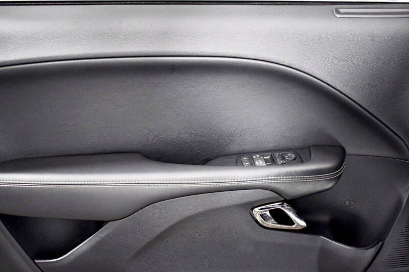 2015 Dodge Challenger SRT Hellcat