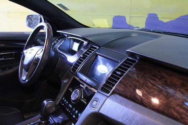 2016 Ford Taurus Limited