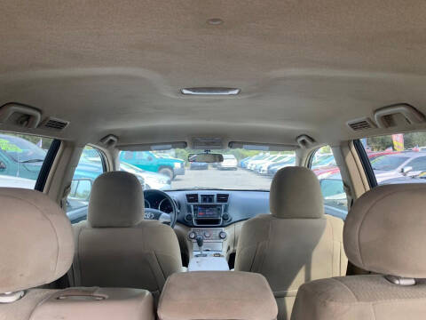 2013 Toyota Highlander Plus