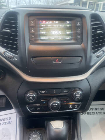 2015 Jeep Cherokee Sport