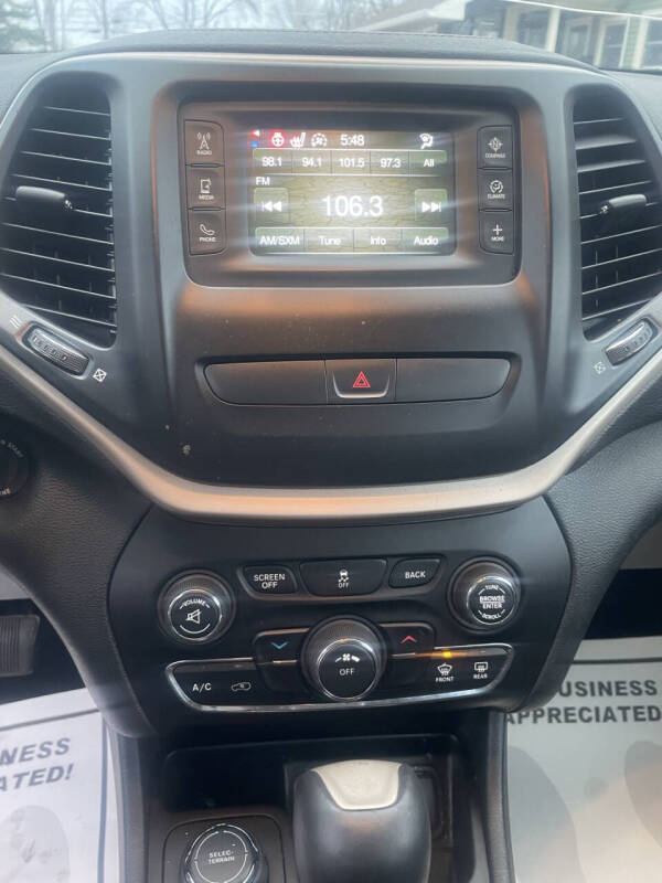 2015 Jeep Cherokee Sport