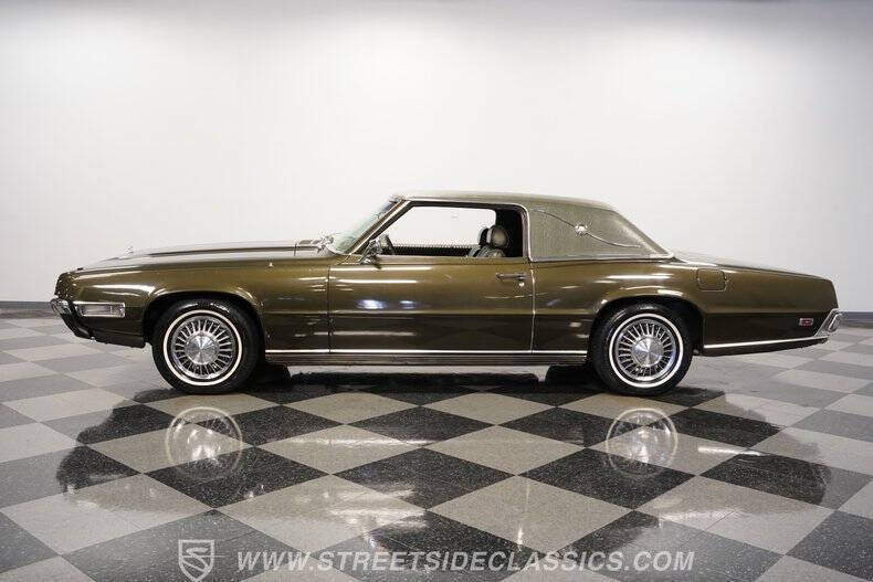 1969 Ford Thunderbird
