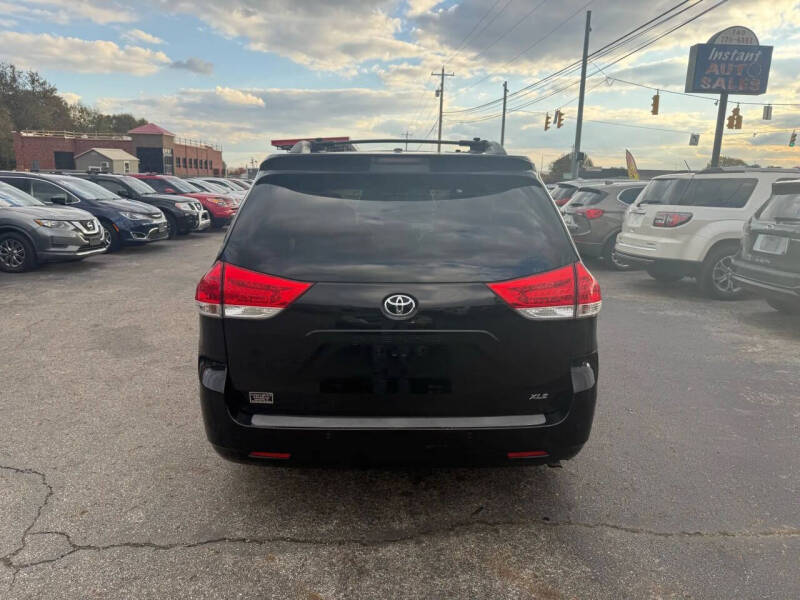 2013 Toyota Sienna