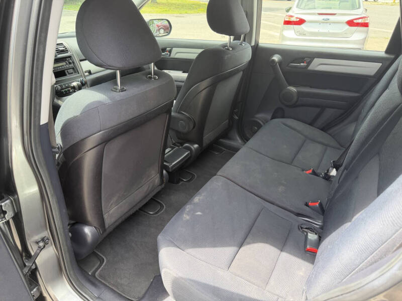 2011 Honda CR-V LX - Photo 11