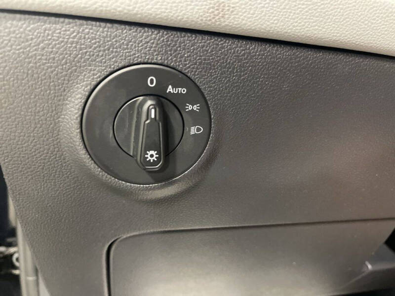 2022 Volkswagen Taos SEL