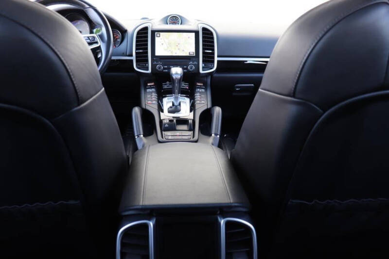 2018 Porsche Cayenne S