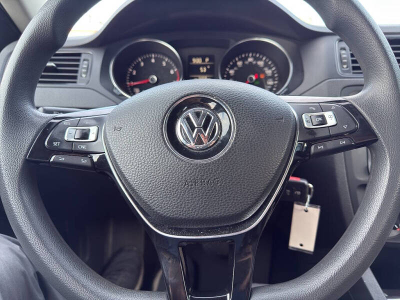 2016 Volkswagen Jetta