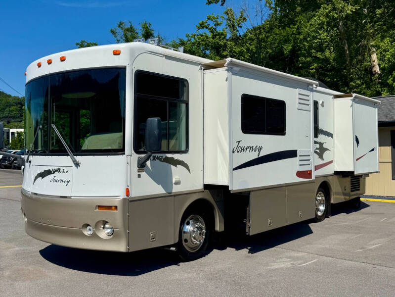 2002 Freightliner XCS Chassis