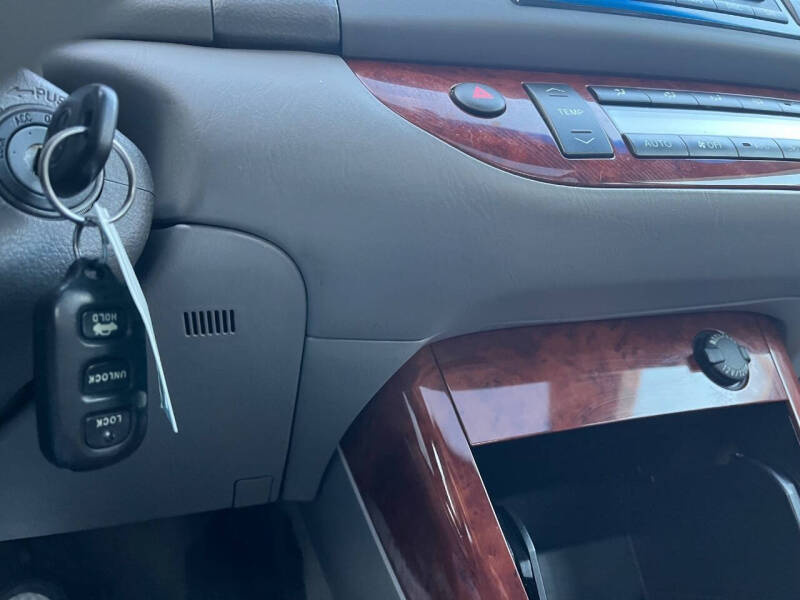 2005 Toyota Camry XLE V6