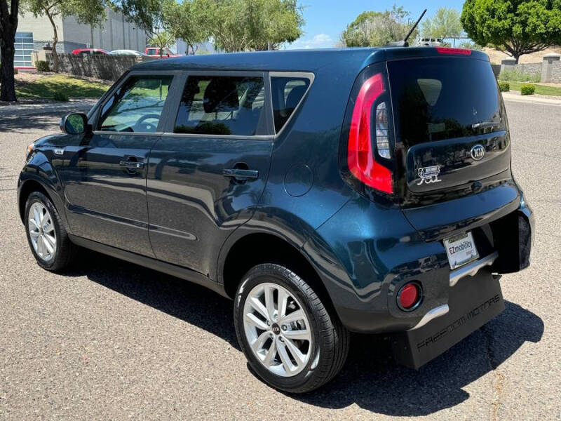 2017 Kia Soul +