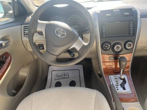 2010 Toyota Corolla LE