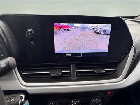 2025 Chevrolet Trax LS