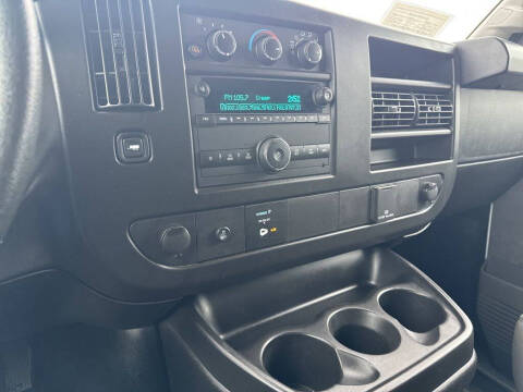 2023 Chevrolet Express 2500