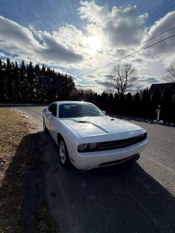2014 Dodge Challenger SXT Plus