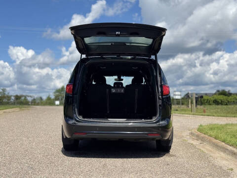 2020 Chrysler Pacifica Touring