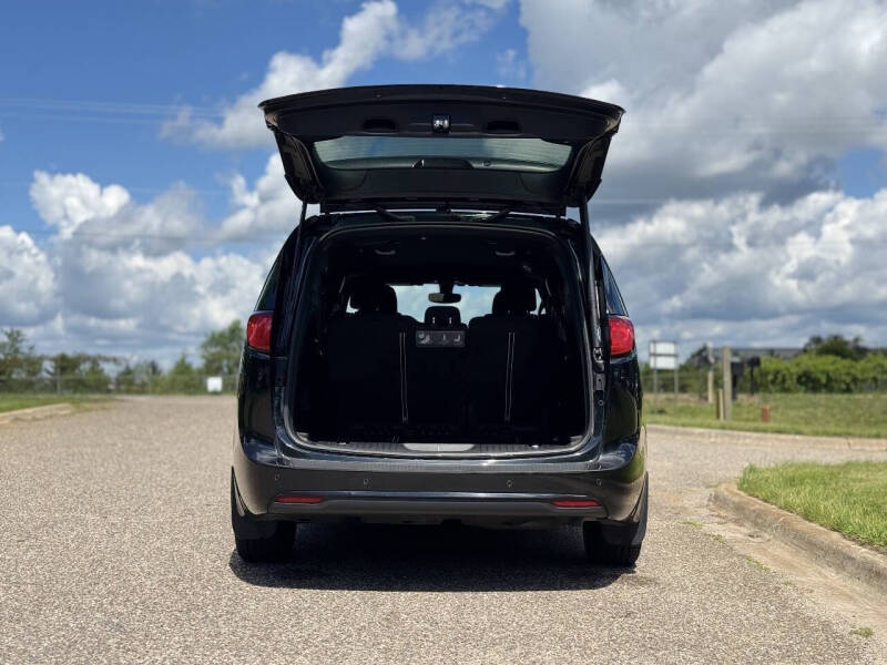 2020 Chrysler Pacifica Touring
