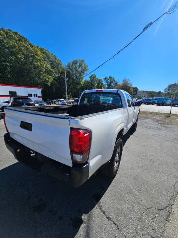 2018 Toyota Tacoma SR
