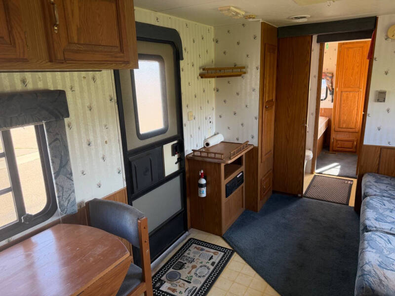 1997 LAYTON BY SKYLINE 2600