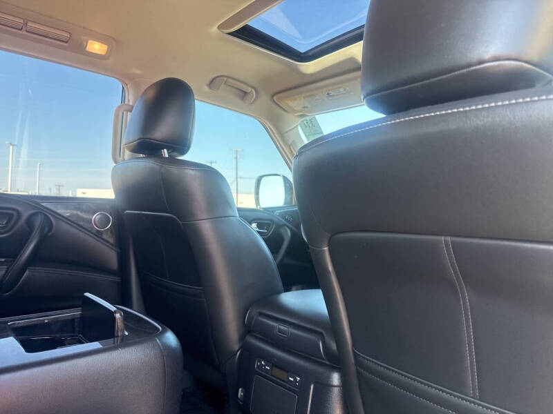 2021 Infiniti QX80 Luxe