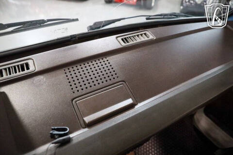 1982 Volkswagen Vanagon Camper