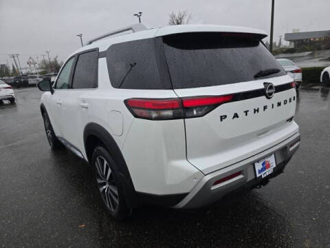 2025 Nissan Pathfinder Platinum