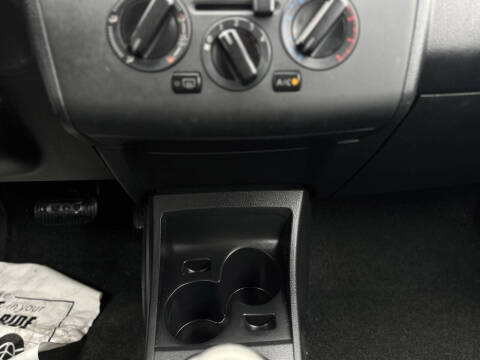 2012 Nissan Versa 1.8 S
