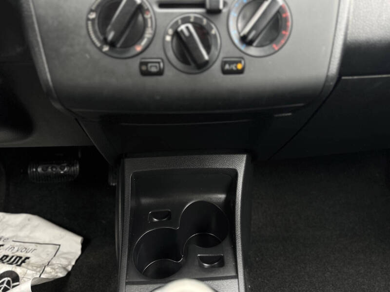 2012 Nissan Versa 1.8 S