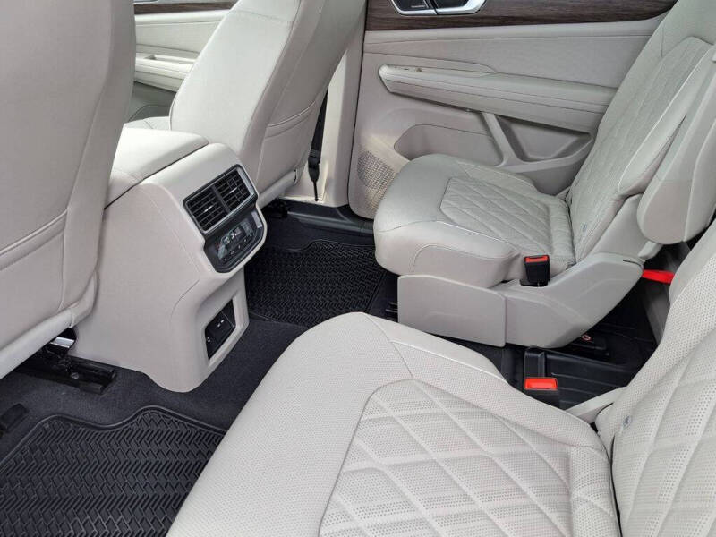 2026 Volkswagen Atlas SEL Premium R-Line 4Motion