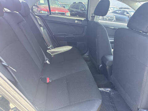 2017 Mitsubishi Lancer LE