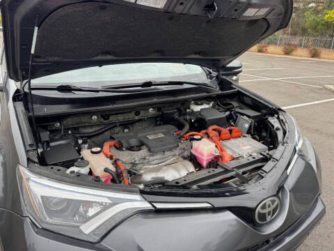 2018 Toyota RAV4 Hybrid Limited