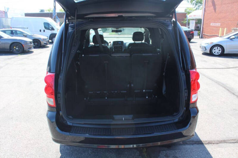 2016 Dodge Grand Caravan SXT Plus
