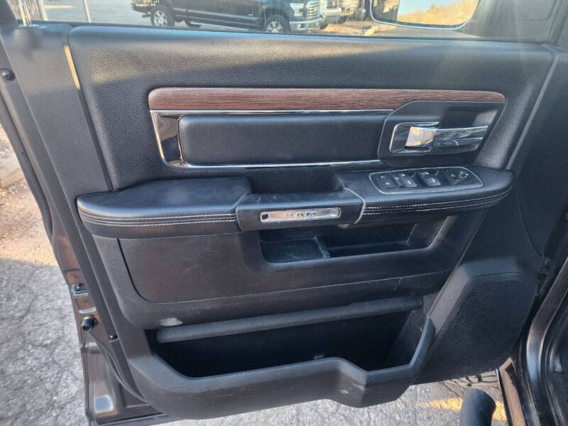 2015 RAM 3500 Laramie