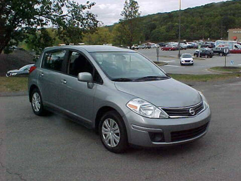 2011 Nissan Versa 1.8 S