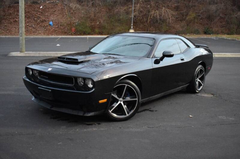 2010 Dodge Challenger for sale at Alpha Motors in Knoxville TN