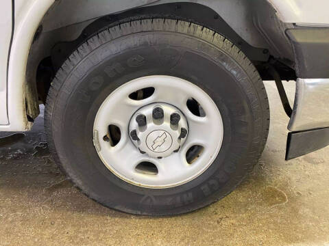 2017 Chevrolet Express 2500