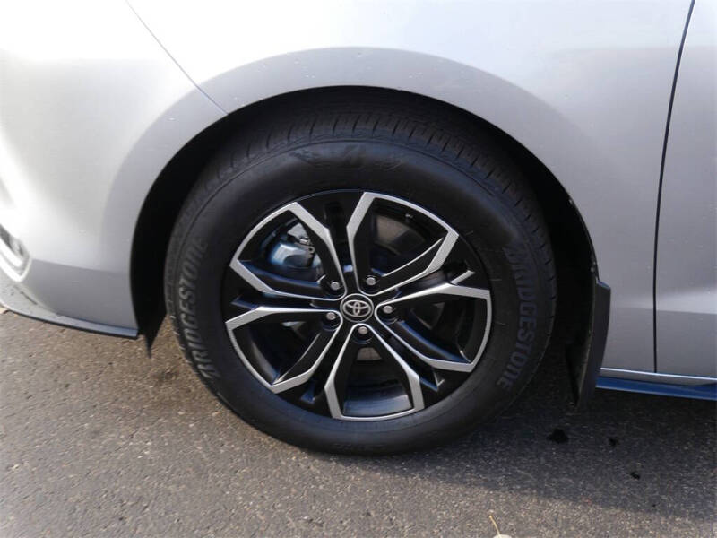 2025 Toyota Sienna Platinum 7-Passenger