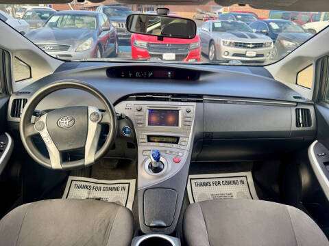 2013 Toyota Prius Two