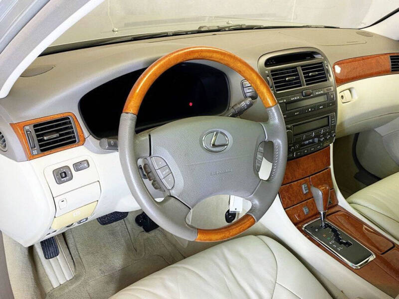 2002 Lexus LS 430