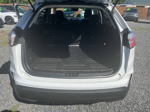 2021 Ford Edge SE