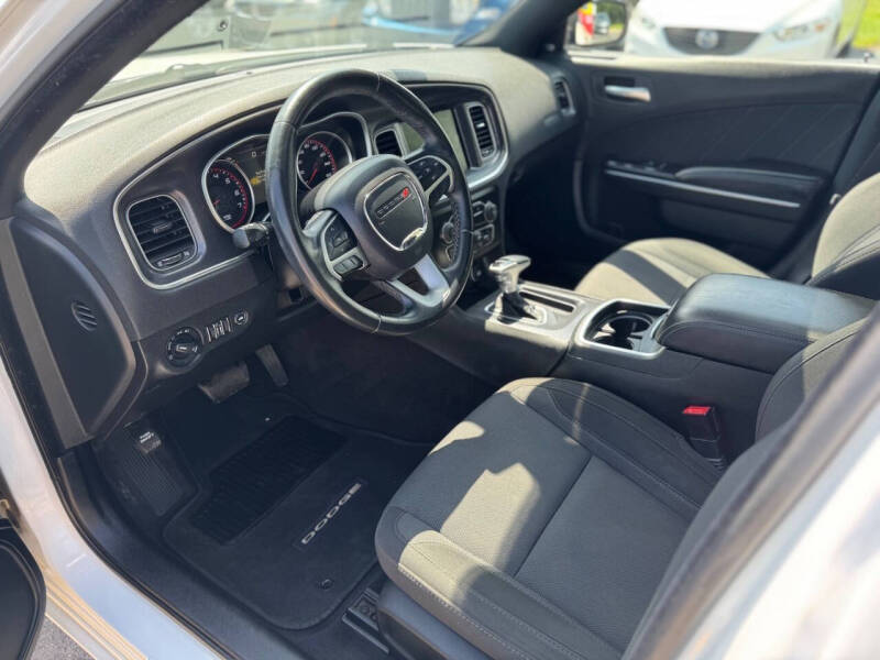 2016 Dodge Charger SXT