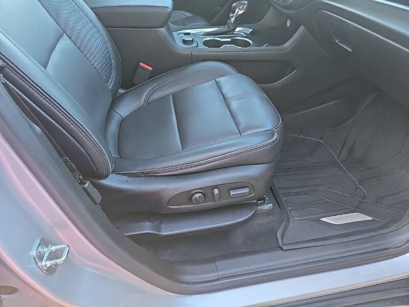 2022 Chevrolet Traverse RS