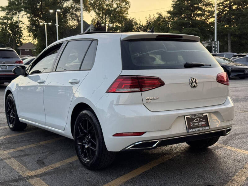 2019 Volkswagen Golf SE
